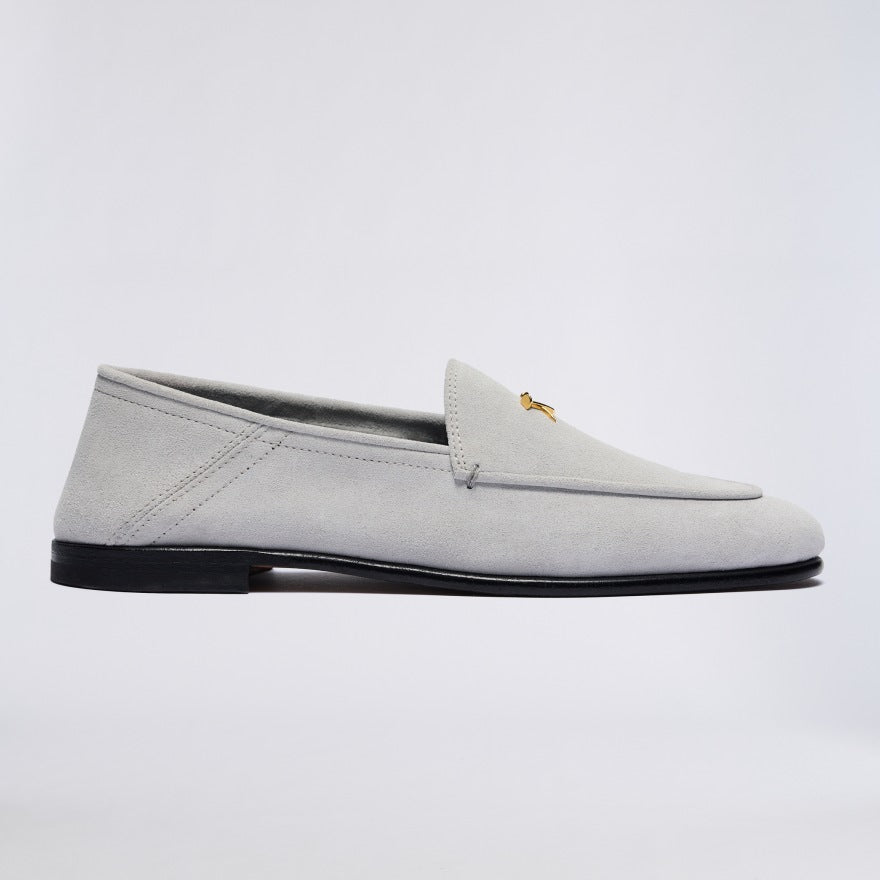 WOMEN'S METAL TEES SUEDE FLEX LOAFER - US 8448